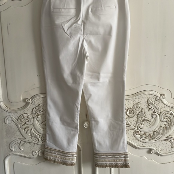 NWOT Chico’s capri pants - Picture 4 of 7